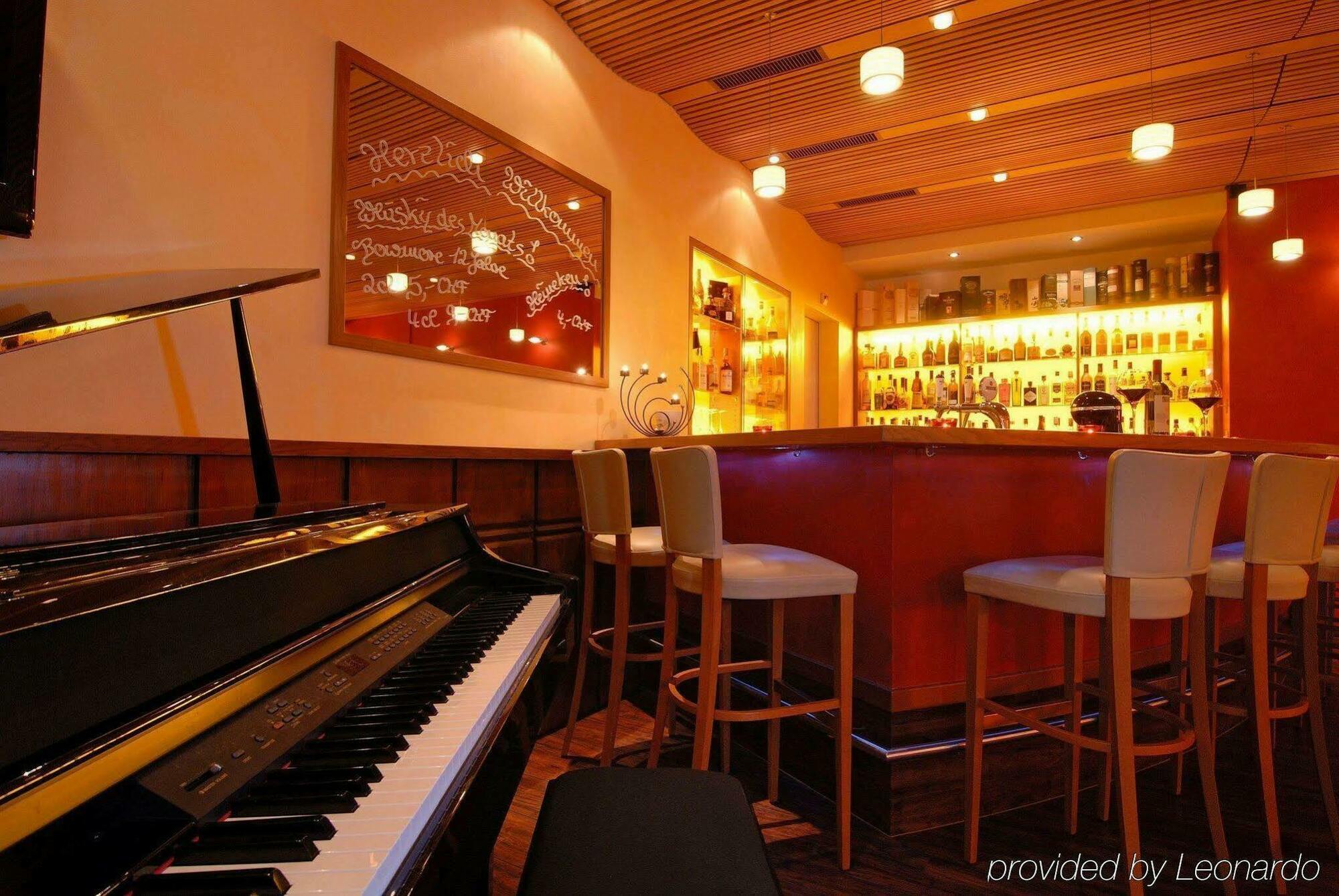 Hotel Simi Цермат Ресторант снимка